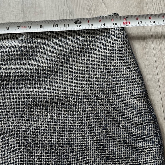 Banana Republic frayed hem skirt size 6 - Picture 5 of 13
